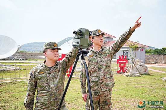 空军气象兵：观云半岛体育测雨的守望(图2)